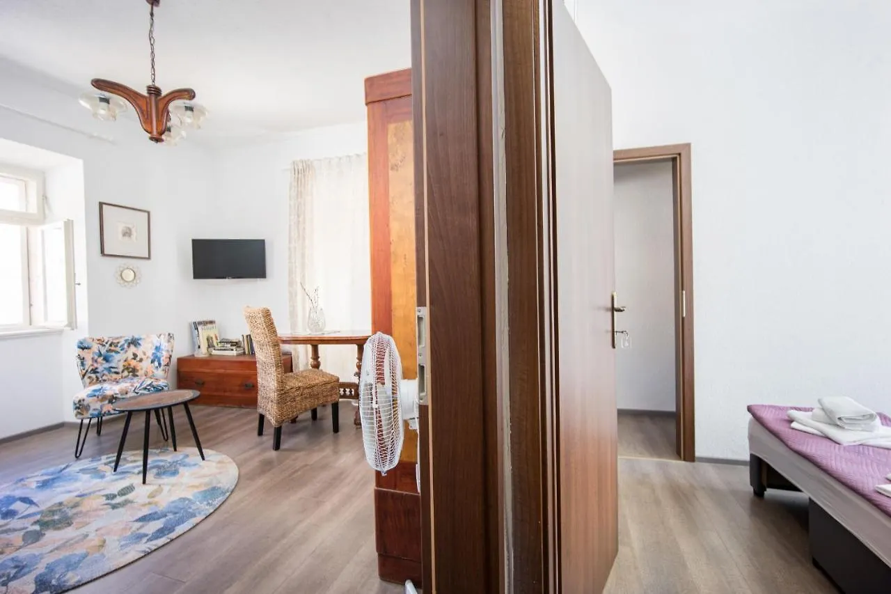Stonehouse Lino For 6 With Sea View Apartment Trogir