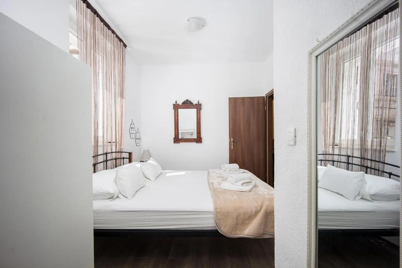 Stonehouse Lino For 6 With Sea View Apartment Trogir Croatia