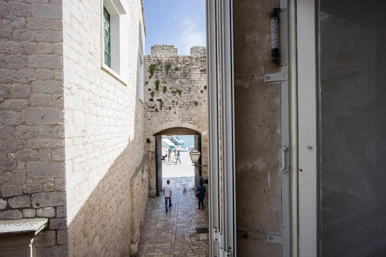 Stonehouse Lino For 6 With Sea View Apartment Trogir