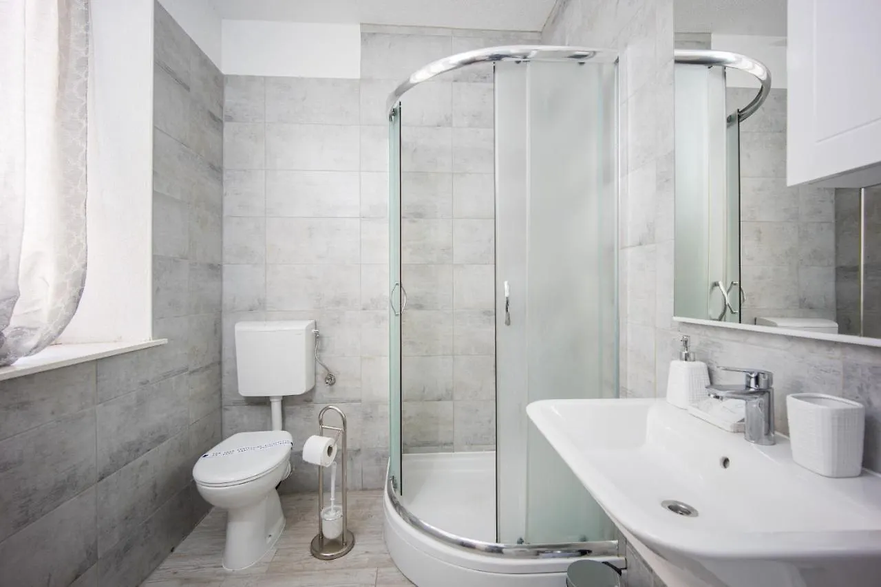 Stonehouse Lino For 6 With Sea View Apartment Trogir