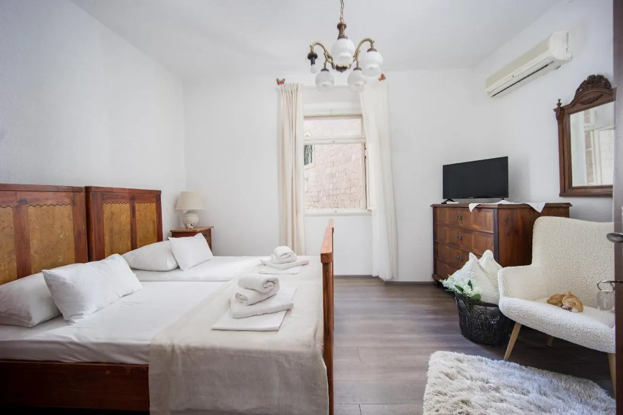 Stonehouse Lino For 6 With Sea View Apartment Trogir